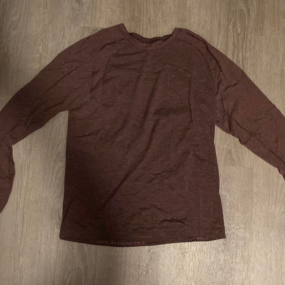 Lululemon Men’s Maroon Long Sleeve